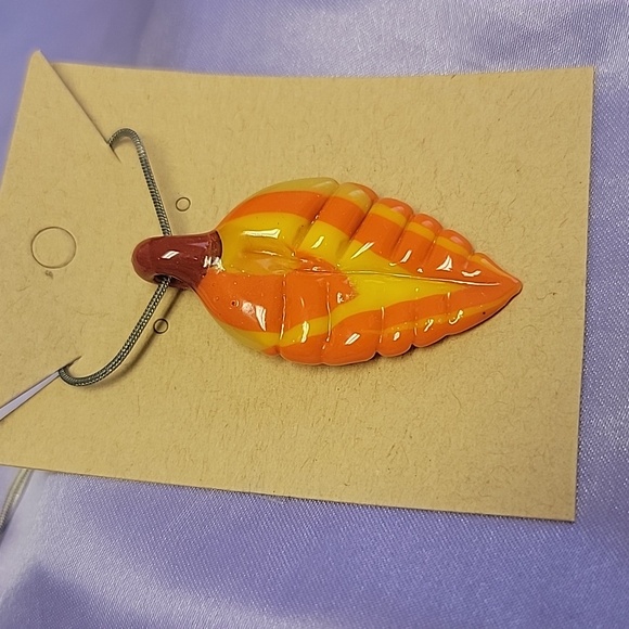 N10 Orange Yellow Red - Handblown Glass Leaf Necklace - Picture 3 of 4